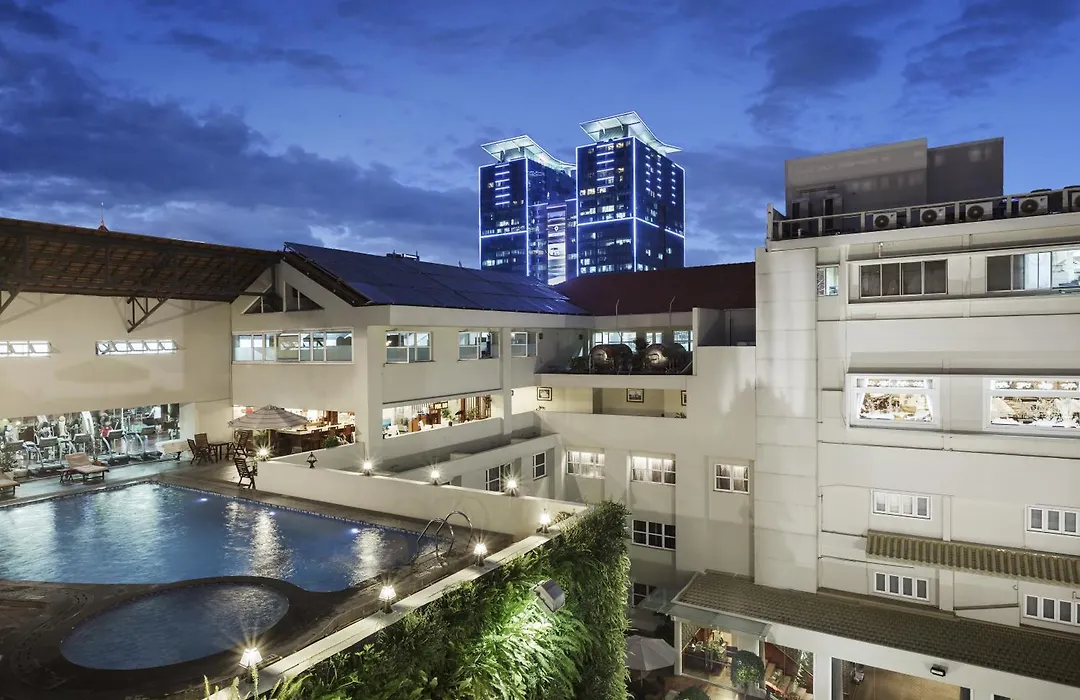 Rex Hotel-1